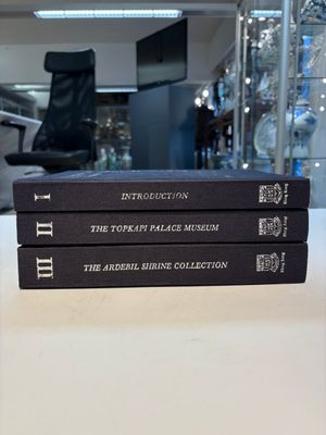 T. Misugi: 'Chinese Porcelain Collections in the Near East: Topkapi and Ardebil', three volumes, 1981 — photo 1