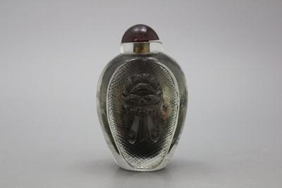 Tabatière chinoise en verre de Pékin, peint sous verre, 20e