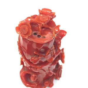 Tabatière chinoise sculptée en corail — photo 2