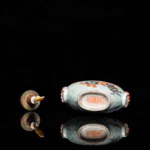 Tabatière en porcelaine de Chine famille rose, marque de Qianlong, 19ème — photo 6