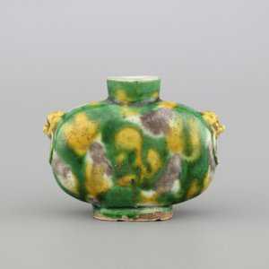 Tabatière en porcelaine de Chine, vert et jaune ('spinach and egg'), 18e-19e — photo 1