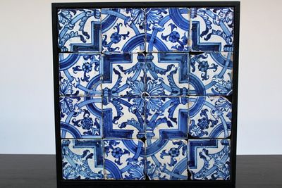 Tableau met 16 Portugese tegels, 17e eeuw