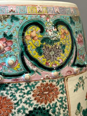 Tabouret en porcelaine de Chine famille rose à décor d'oiseaux parmi des branches fleuries, 19ème — photo 8