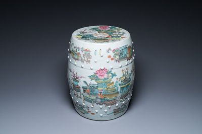 Tabouret en porcelaine de Chine qianjiang cai à décor d'antiquités dans le style de Xu Pinheng 許品衡, 19ème