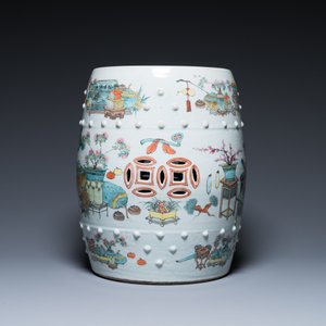 Tabouret en porcelaine de Chine qianjiang cai à décor d'antiquités dans le style de Xu Pinheng 許品衡, 19ème — photo 3