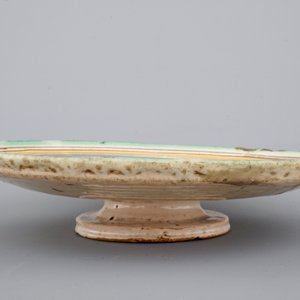 Een tazza in majolica uit Talavera met een hond, 17e eeuw, Spanje — foto 4