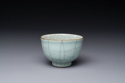 Tasse à thé en porcelaine de Chine de type ge à émail craquelé, 19ème