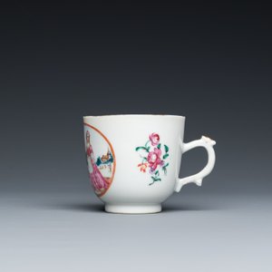 Tasse et soucoupe en porcelaine de Chine famille rose à sujet européen, Qianlong — photo 6