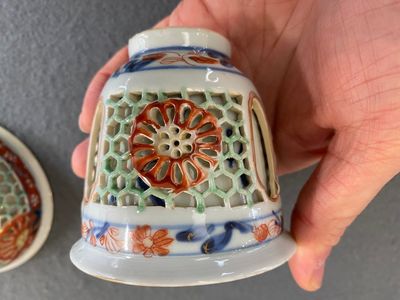 Tasse et soucoupe en porcelaine de Chine famille verte ajourées et à double parois, Kangxi — photo 6