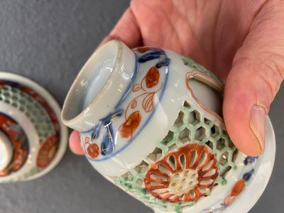 Tasse et soucoupe en porcelaine de Chine famille verte ajourées et à double parois, Kangxi — photo 7