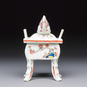 TBC price A Japanese kakiemon censer and cover, in a wooden box, Meiji, 19th C. — foto 4