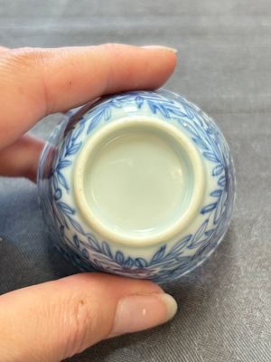 Ten Chinese blue and white cups and eleven saucers, Kangxi — 照片 28