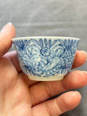 Ten Chinese blue and white cups and eleven saucers, Kangxi — 照片 31