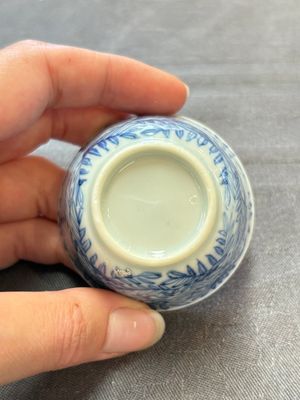 Ten Chinese blue and white cups and eleven saucers, Kangxi — 照片 34