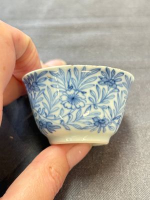 Ten Chinese blue and white cups and eleven saucers, Kangxi — 照片 36