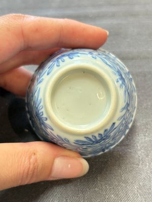 Ten Chinese blue and white cups and eleven saucers, Kangxi — 照片 40
