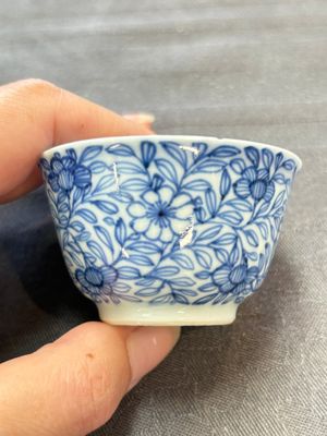 Ten Chinese blue and white cups and eleven saucers, Kangxi — 照片 44