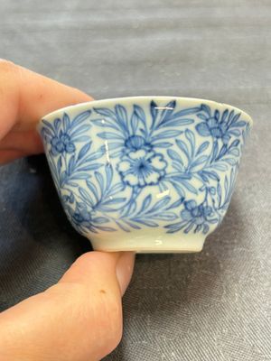 Ten Chinese blue and white cups and eleven saucers, Kangxi — 照片 48