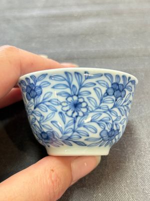 Ten Chinese blue and white cups and eleven saucers, Kangxi — 照片 53