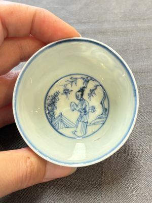 Ten Chinese blue and white cups and eleven saucers, Kangxi — 照片 63