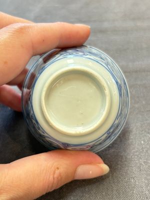 Ten Chinese blue and white cups and eleven saucers, Kangxi — 照片 64