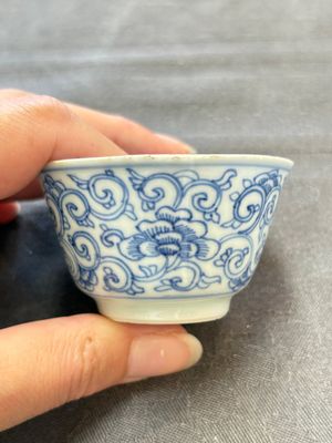 Ten Chinese blue and white cups and eleven saucers, Kangxi — 照片 68