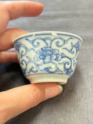 Ten Chinese blue and white cups and eleven saucers, Kangxi — 照片 77