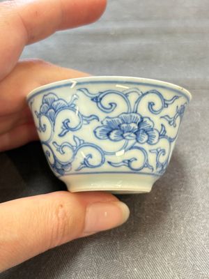 Ten Chinese blue and white cups and eleven saucers, Kangxi — 照片 78