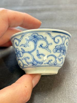 Ten Chinese blue and white cups and eleven saucers, Kangxi — 照片 79