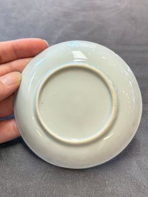 Ten Chinese blue and white cups and eleven saucers, Kangxi — 照片 10
