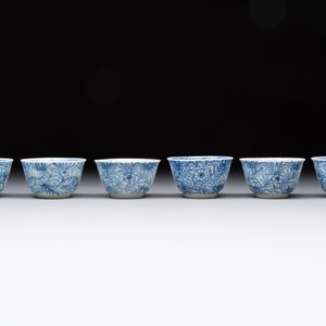 Ten Chinese blue and white cups and eleven saucers, Kangxi — 照片 17