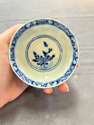 Ten Chinese blue and white cups and nine saucers, Kangxi mark, 19th C. — 照片 41