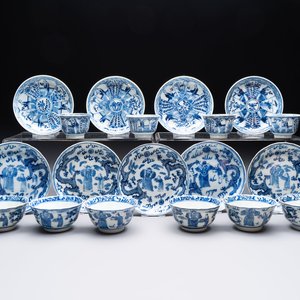 Ten Chinese blue and white cups and nine saucers, Kangxi mark, 19th C. — 照片 1