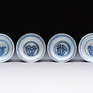 Ten Chinese blue and white cups and nine saucers, Kangxi mark, 19th C. — 照片 12