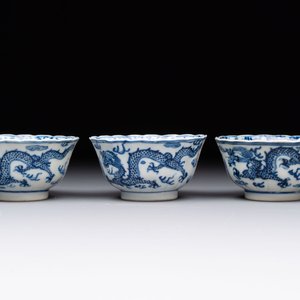 Ten Chinese blue and white cups and nine saucers, Kangxi mark, 19th C. — 照片 21
