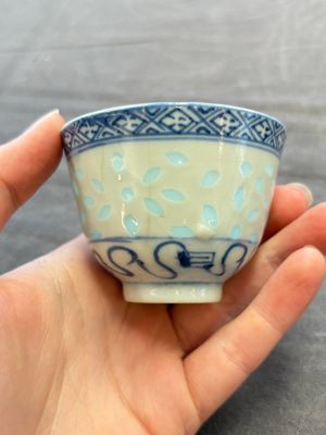 Ten Chinese blue and white cups, seven covers and eight stands, 19/20th C. — photo 28