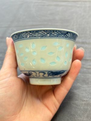 Ten Chinese blue and white cups, seven covers and eight stands, 19/20th C. — photo 34