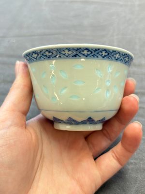Ten Chinese blue and white cups, seven covers and eight stands, 19/20th C. — photo 52