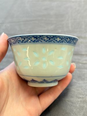 Ten Chinese blue and white cups, seven covers and eight stands, 19/20th C. — photo 57
