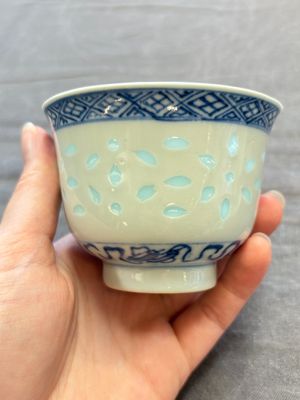 Ten Chinese blue and white cups, seven covers and eight stands, 19/20th C. — photo 64