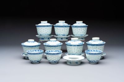 Ten Chinese blue and white cups, seven covers and eight stands, 19/20th C.