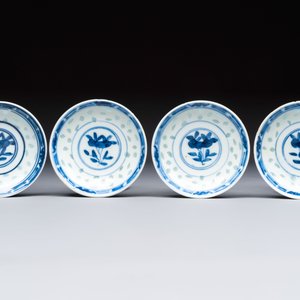 Ten Chinese blue and white cups, seven covers and eight stands, 19/20th C. — photo 15