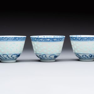Ten Chinese blue and white cups, seven covers and eight stands, 19/20th C. — photo 20