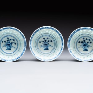 Ten Chinese blue and white cups, seven covers and eight stands, 19/20th C. — photo 21