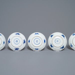 Ten Chinese blue and white 'Long Eliza' cups and saucers, Kangxi — 照片 3