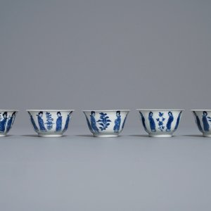 Ten Chinese blue and white 'Long Eliza' cups and saucers, Kangxi — 照片 8