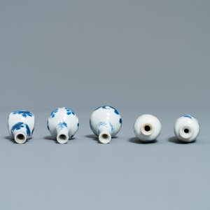 Ten Chinese blue and white miniature vases, Kangxi — photo 12
