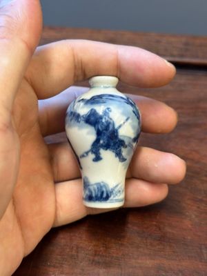 Ten Chinese blue and white vases and snuff bottles, 19th C. — 照片 18