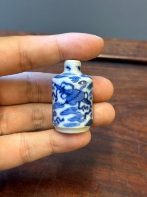Ten Chinese blue and white vases and snuff bottles, 19th C. — 照片 3