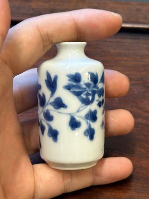 Ten Chinese blue and white vases and snuff bottles, 19th C. — 照片 47